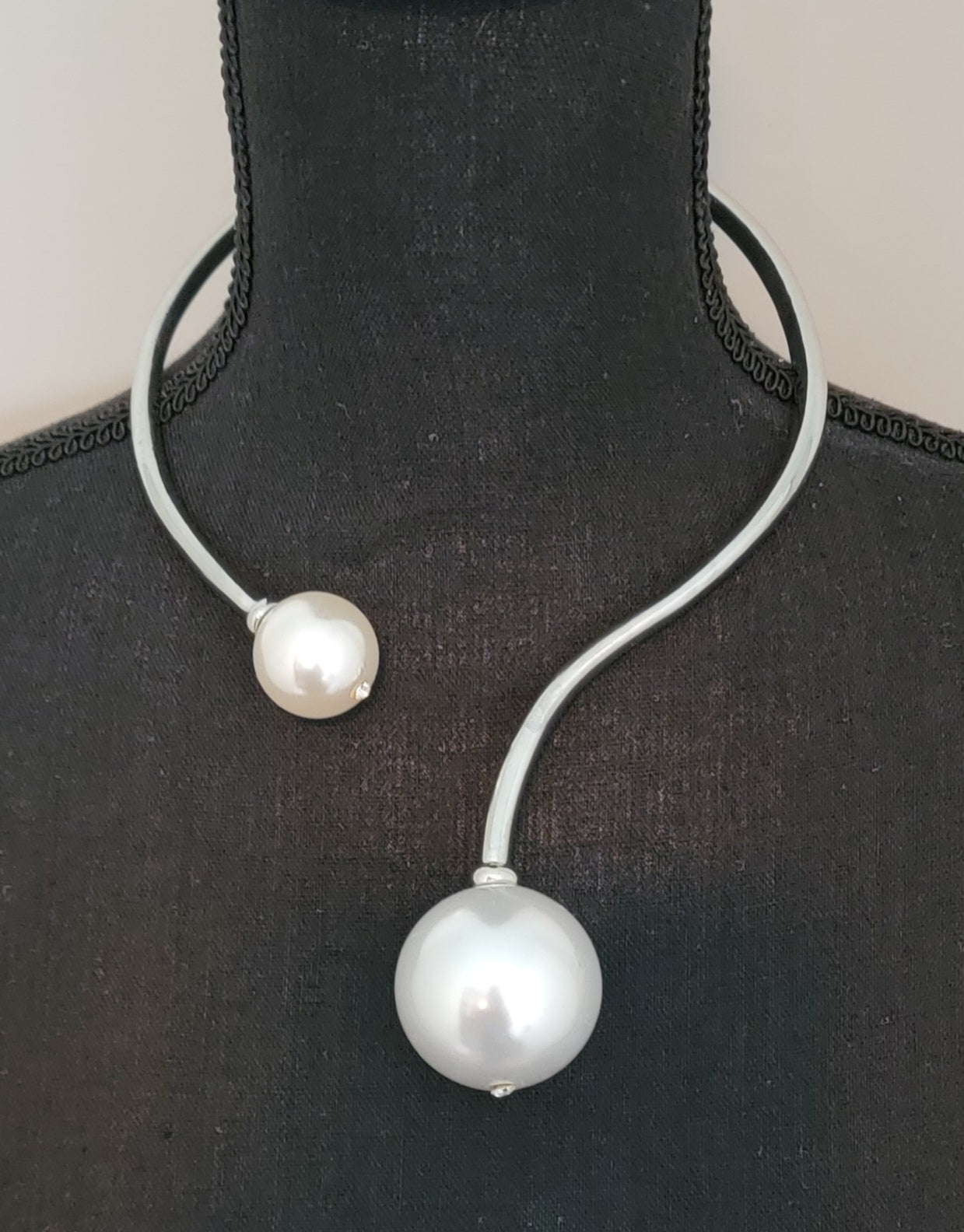 Pearl Hook Necklace
